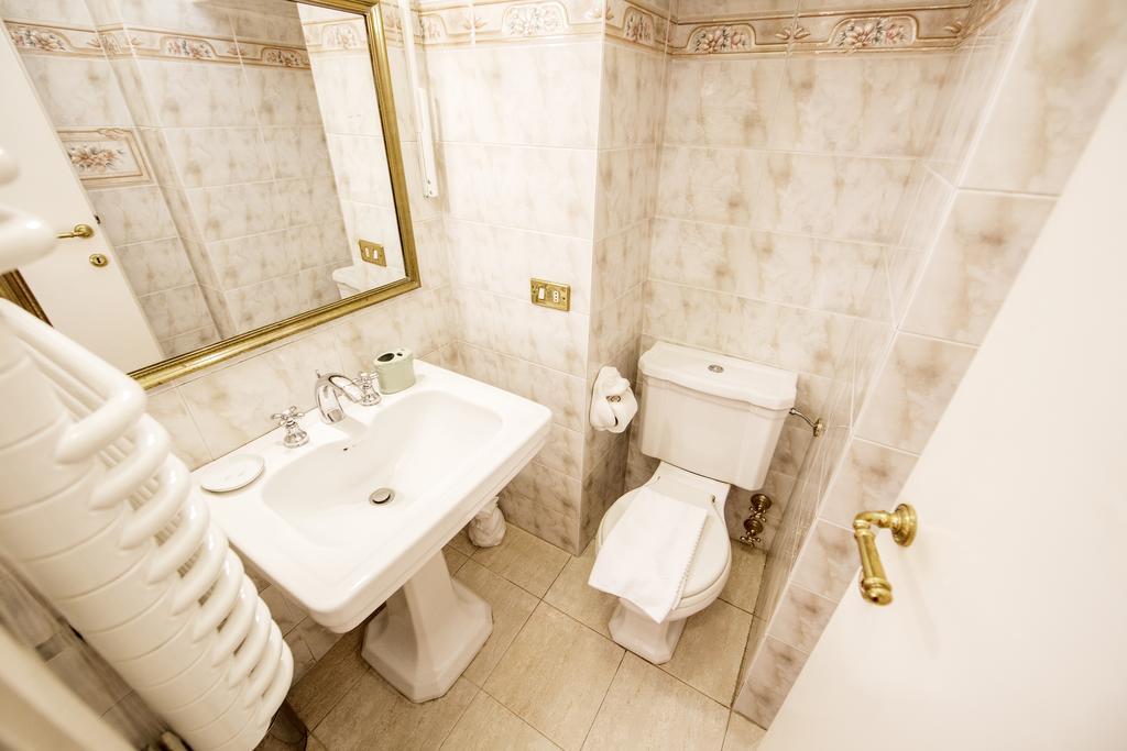 Heart Milan Apartments Duomo Castello Δωμάτιο φωτογραφία